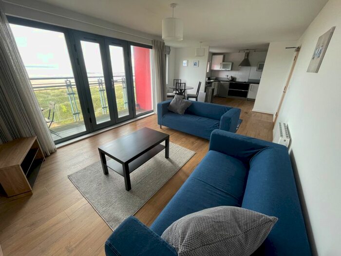 2 Bedroom Flat To Rent In Fishermans Way, Maritime Quarter, Swansea, West Glamorgan, SA1
