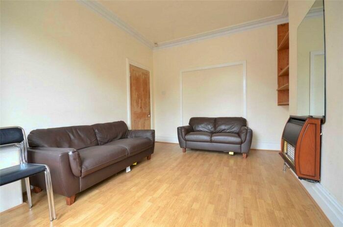 4 Bedroom Terraced House To Rent In Hall Road, Fallowfield, Manchester, M14