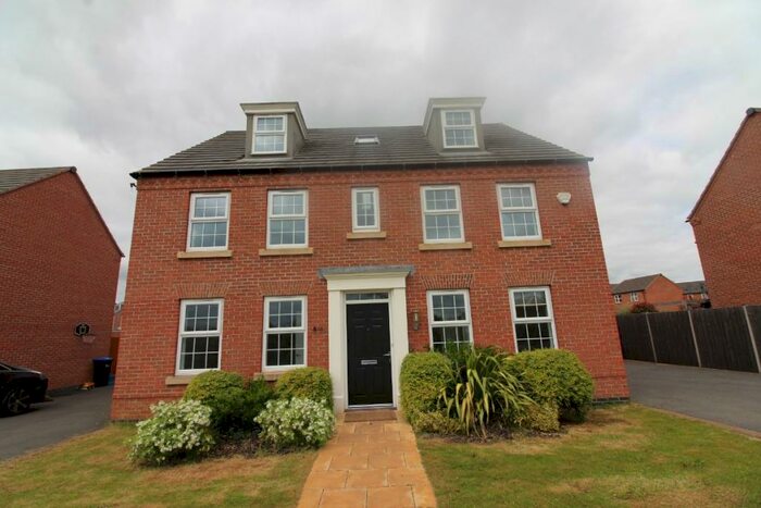 5 Bedroom Detached House To Rent In Lucilla Close, NG15