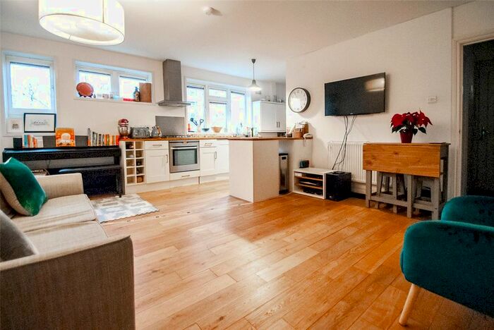 2 Bedroom Flat To Rent In Rhyl Street, London, NW5