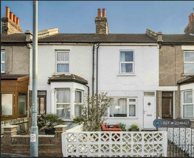 3 Bedroom Terraced House To Rent In St. Vincents Road, Dartford, DA1