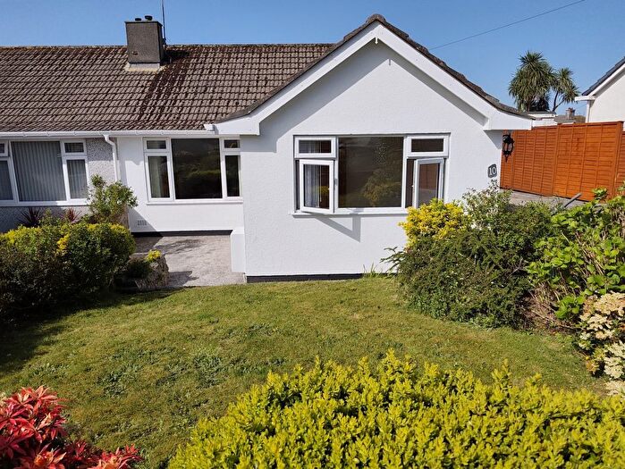 3 Bedroom Semi Detached Bungalow For Sale In Treverbyn Rise, Penryn, TR10