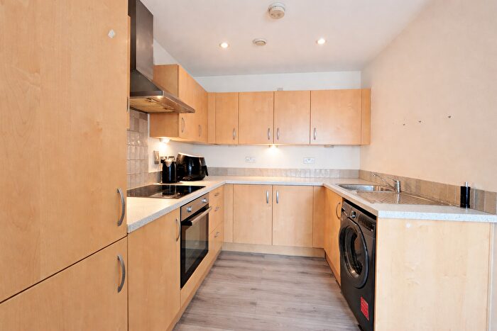 2 Bedroom Flat To Rent In Smiths Flour Mill, Walsall, WS2