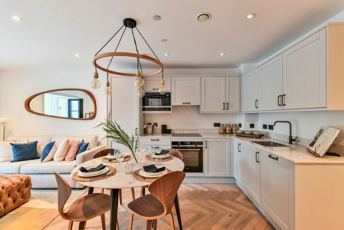 1 Bedroom Flat To Rent In Clifton Mansions, St. Pauls Avenue, London, NW2