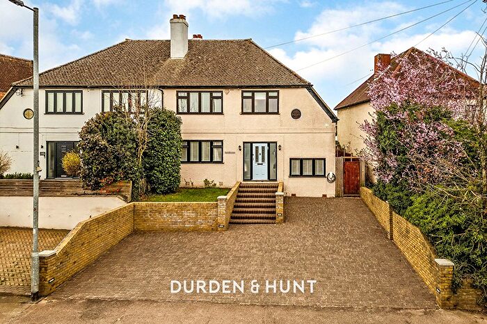 4 Bedroom Semi-Detached House For Sale In High Street, Ongar, CM5