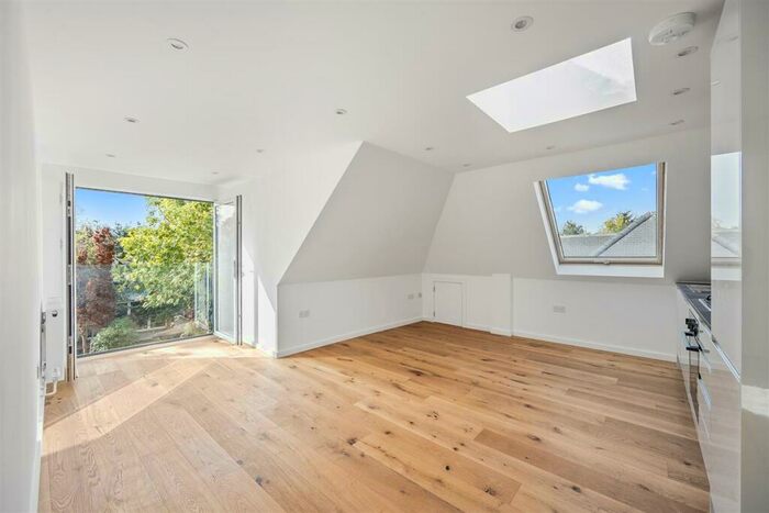 1 Bedroom Apartment To Rent In Elliott Close, Wembely, HA9