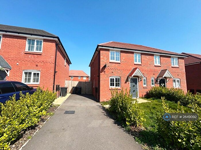 3 Bedroom Semi-Detached House To Rent In Martial Road, Nuneaton, CV10