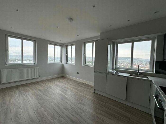 2 Bedroom Apartment To Rent In Sandgate Road, Folkestone, CT20