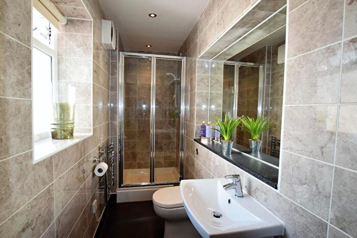 Flat To Rent In Berkeley Square, Bristol, BS8