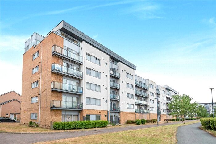 2 Bedroom Flat For Sale In Defence Close, West Thamesmead, SE28
