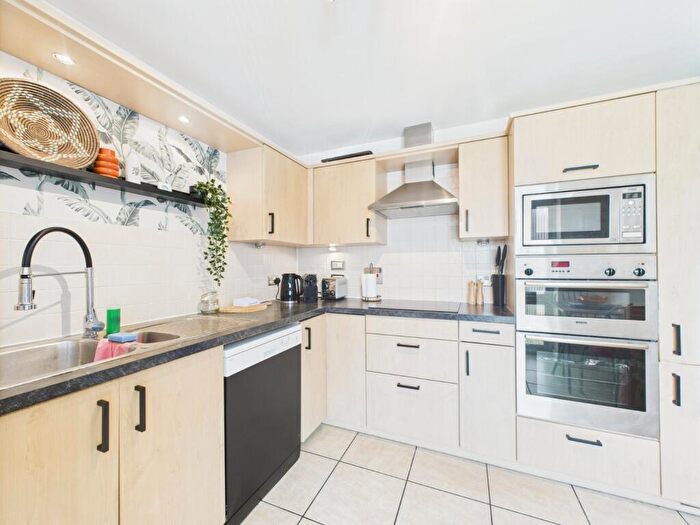 3 Bedroom Property To Rent In Trevelyan Court, Windsor, Berkshire, SL4