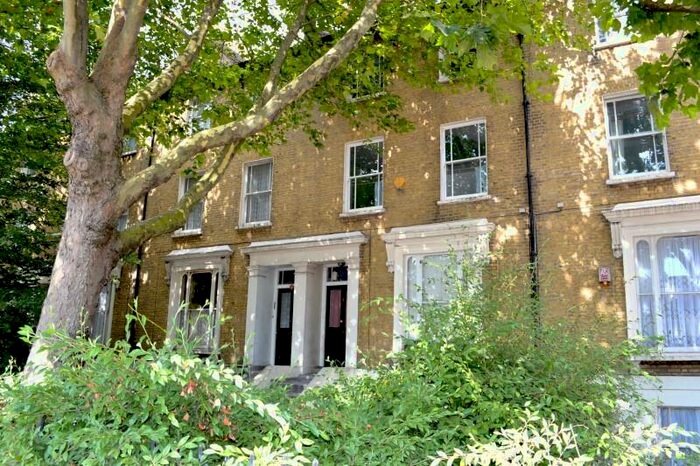 3 Bedroom Maisonette To Rent In New Cross Road, London, SE14