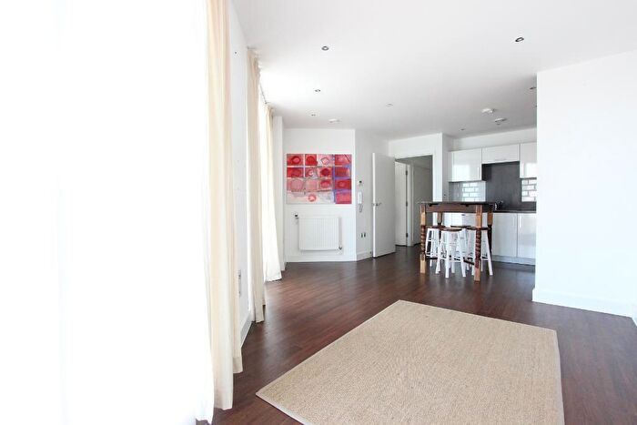 1 Bedroom Flat To Rent In Da Vinci Torre, Loampit Vale, London, SE13