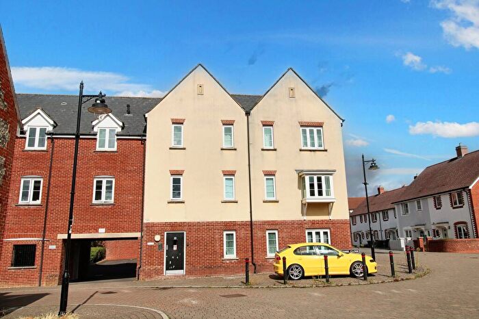 2 Bedroom Flat For Sale In Nevill Court, Holloway Close, SP4