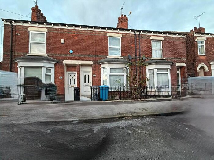 2 Bedroom Terraced House For Sale In Estcourt Street, Hull, HU9