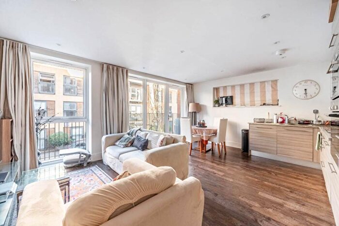2 Bedroom Flat For Sale In Madeleine Court, , Stanmore, HA7