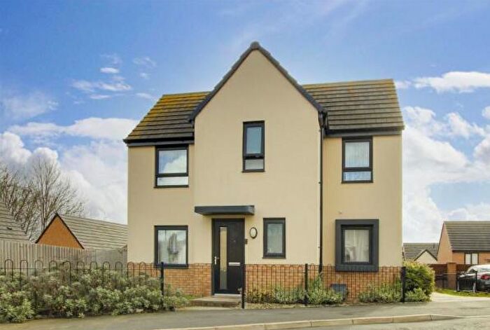 3 Bedroom House To Rent In Limmen Gardens, Nottingham, NG3