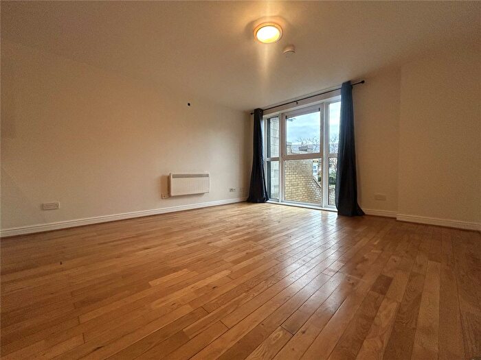 1 Bedroom Flat To Rent In Greenfell Mansions, London, SE8