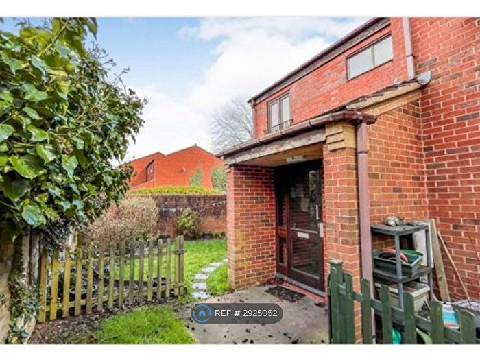 1 Bedroom Flat To Rent In Glascote, Tamworth, B77
