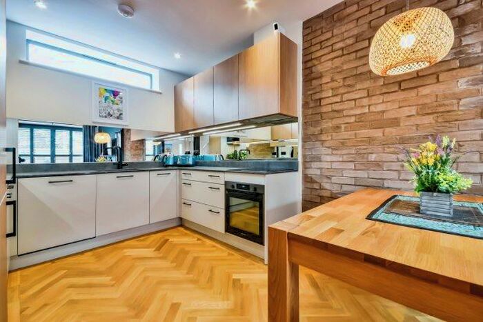 3 Bedroom End Of Terrace House To Rent In Brookburn Road, Manchester, M21