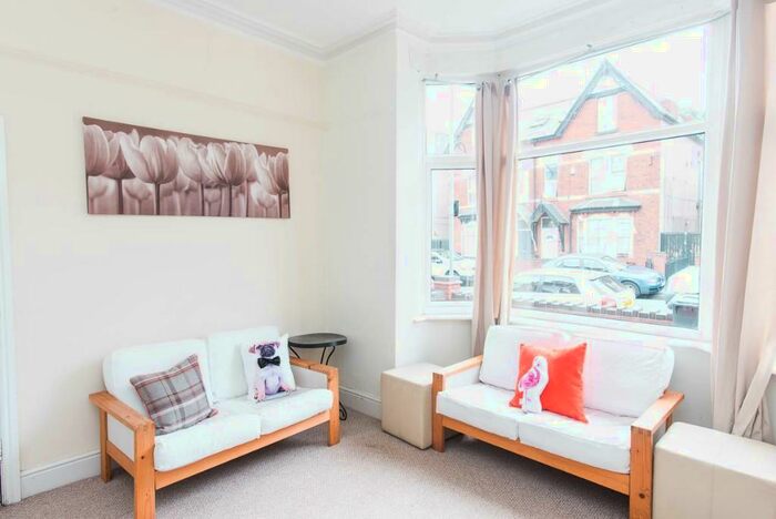 7 Bedroom House To Rent In * Available July * Bed, Gillott Road, Birmingham, B16