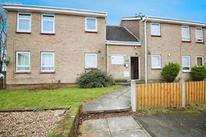 1 Bedroom Flat To Rent In Biddenden Road, Leeds, LS15