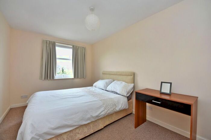 1 Bedroom Flat To Rent In Farmers Hall, Rosemount, Aberdeen, AB25