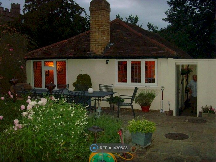 Studio To Rent In Glebe House, Dartford, DA4