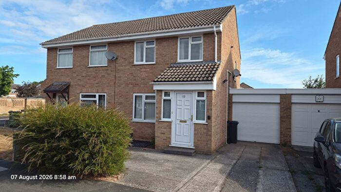 3 Bedroom Semi Detached House To Rent In Windsor Road, Bridgwater, TA6