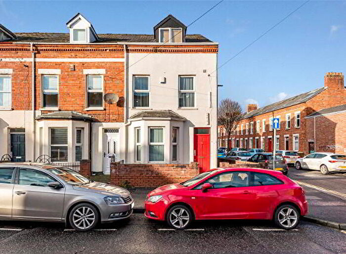 6 Bedroom End Of Terrace House For Sale In Agincourt Avenue, Belfast, BT7