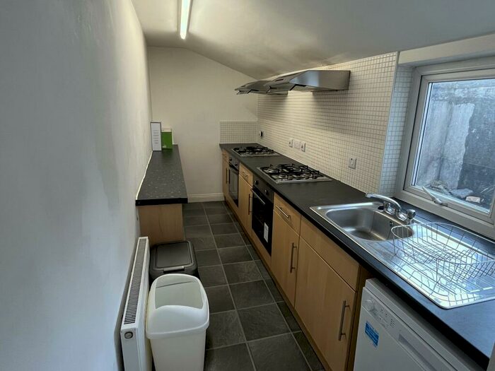 6 Bedroom House To Rent In Baring Street, Greenbank, Plymouth, PL4