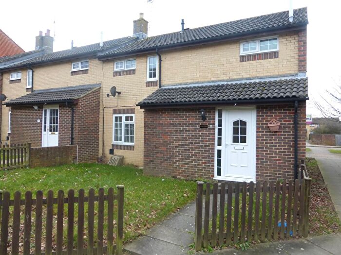 3 Bedroom End Of Terrace House To Rent In Hatfield Walk, Bewbush, Crawley, West Sussex, RH11