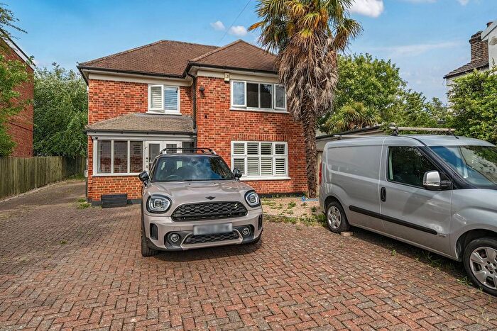 3 Bedroom Detached House To Rent In Parchmore Road, Thornton Heath, CR7