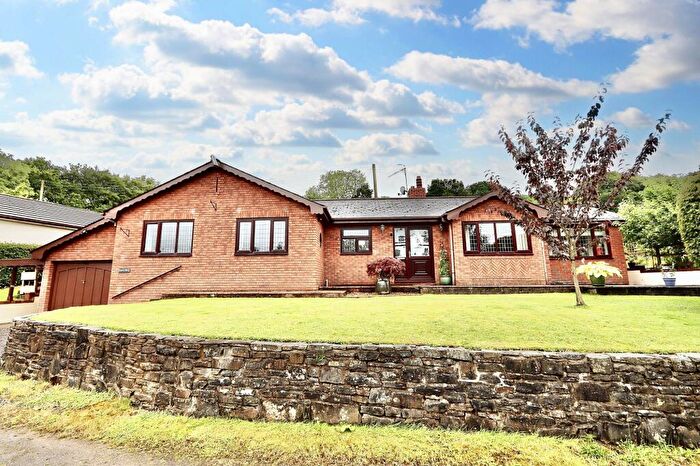 3 Bedroom Detached Bungalow For Sale In Penrhiwbicca, Newbridge, NP11