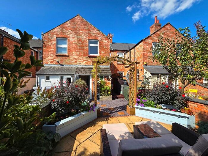 3 Bedroom Terraced House For Sale In Loyd Road, Abington, Northampton, NN1