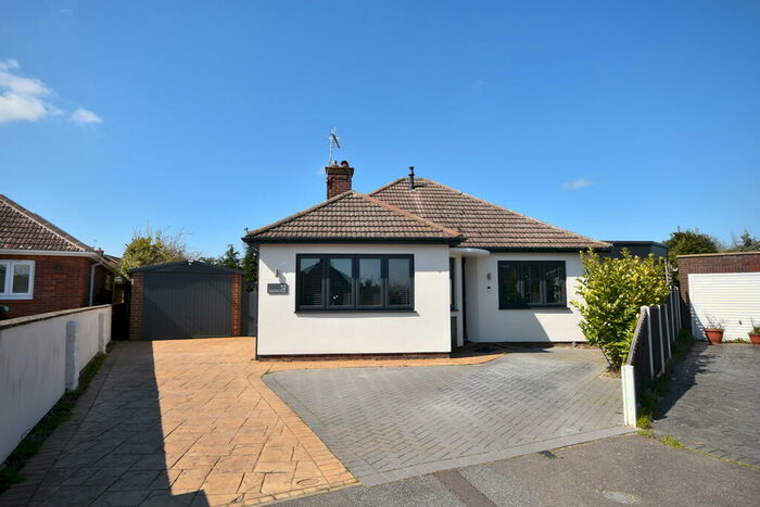 3 Bedroom Detached Bungalow For Sale In Gilwell Park Close, Colchester, CO3