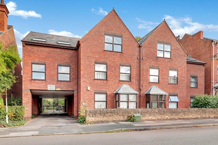 2 Bedroom Flat For Sale In Trent Boulevard, West Bridgford, NG2