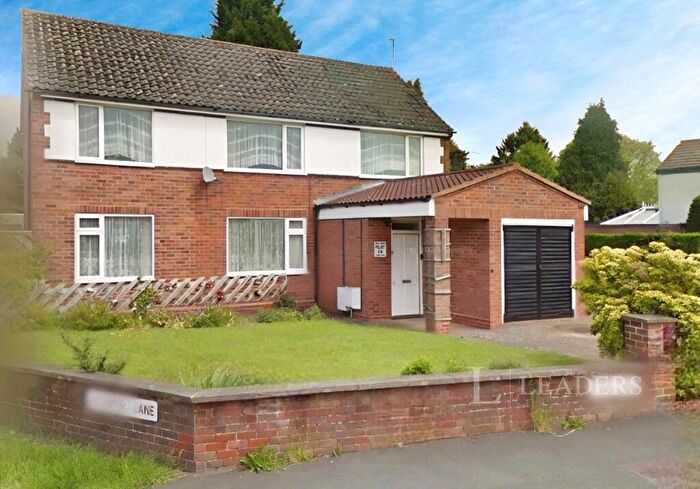 2 Bedroom Flat To Rent In Gibb Lane, Catshill, Bromsgrove, B61