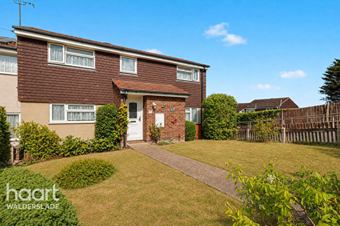 3 Bedroom Semi-Detached House For Sale In Devon Close, Chatham, ME5