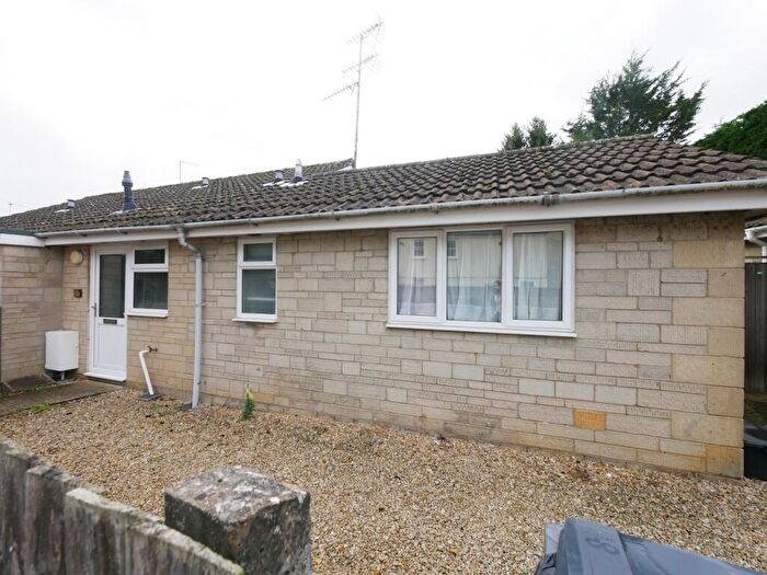 1 Bedroom Semi-Detached Bungalow To Rent In Stratton, Cirencester, GL7