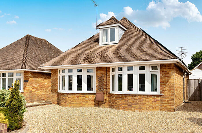 2 Bedroom Bungalow For Sale In Southdene Road, Chandler's Ford, Eastleigh, Hampshire, SO53