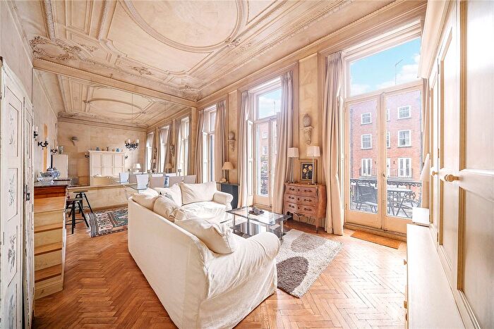 1 Bedroom Flat To Rent In Ennismore Gardens, South Kensington, SW7