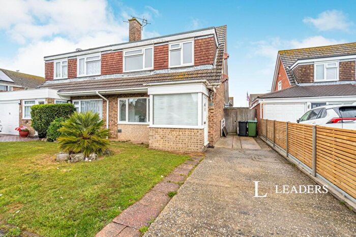 3 Bedroom Property To Rent In Bursledon Close, PO22