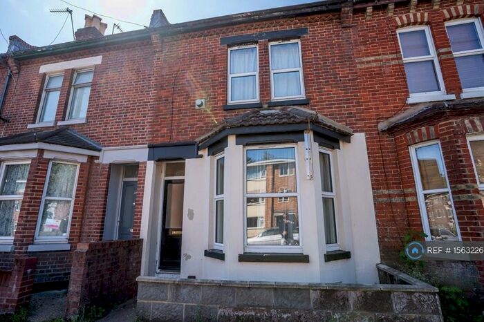 5 Bedroom Terraced House To Rent In Woodside Road, Southampton, SO17