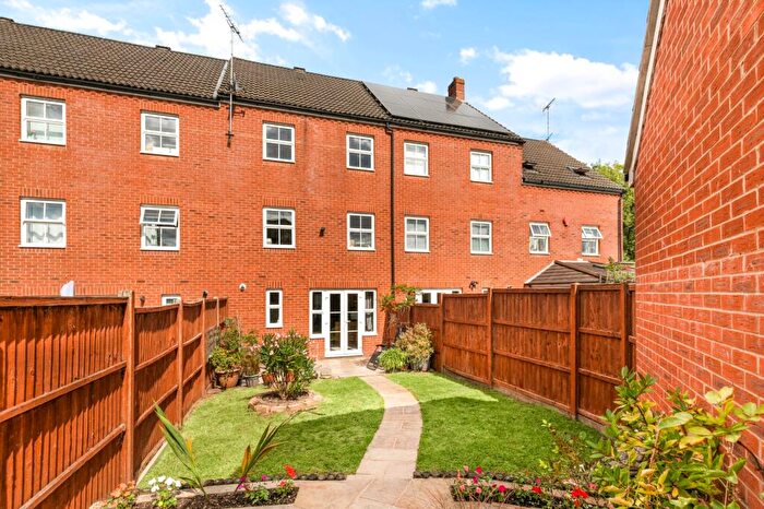 4 Bedroom Town House For Sale In Victoria Walk, Wokingham, RG40