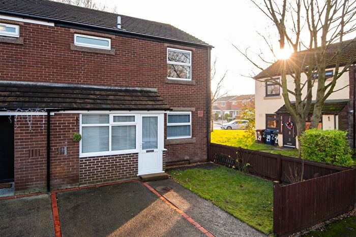 3 Bedroom End Terrace House For Sale In Manor House Close, Leyland, PR26