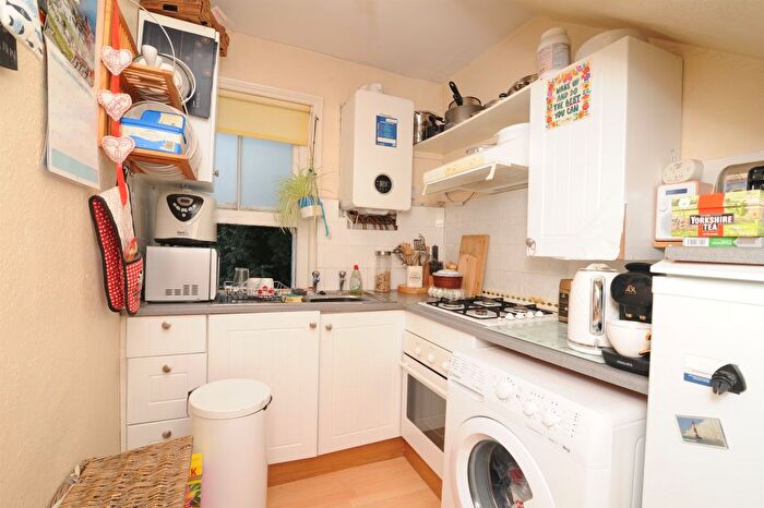 1 Bedroom Flat For Sale In Carisbrooke Road, St. Leonards-On-Sea, TN38