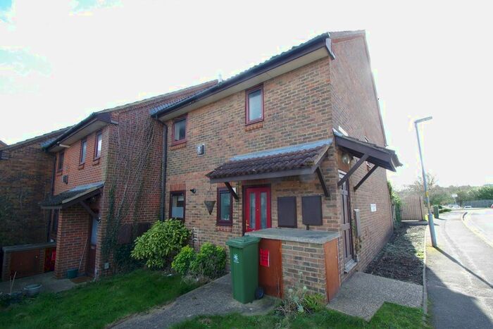2 Bedroom Flat To Rent In Orwell Court, Brocklesbury Close, Watford, WD24