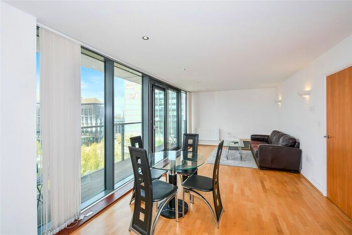 2 Bedroom Flat To Rent In Elektron Tower, Blackwall Way, E14
