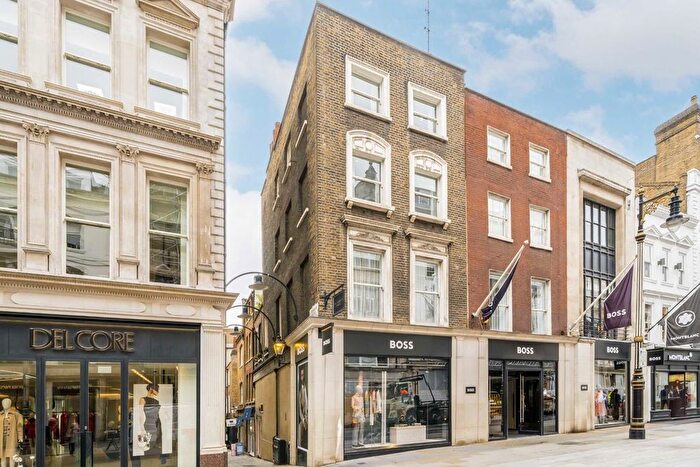 2 Bedroom Flat To Rent In Lancashire Court, London, W1S